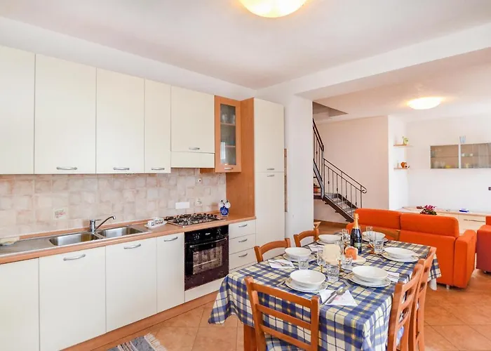 Cozy In Localitabracco Ge Apartment Bracco